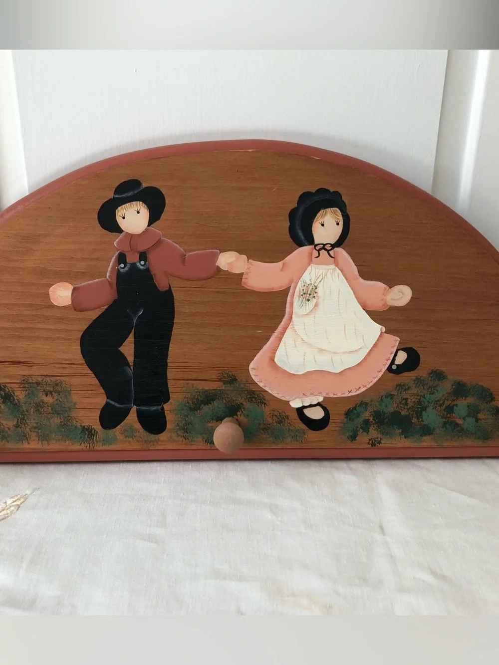 Vintage 80’s Amish Folk Art Wall Hanger With Pegs